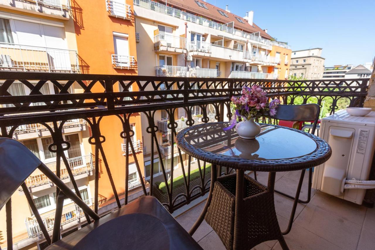Garys Bright And Spacious Two Bedroom Flat Near Danube Boedapest Buitenkant foto