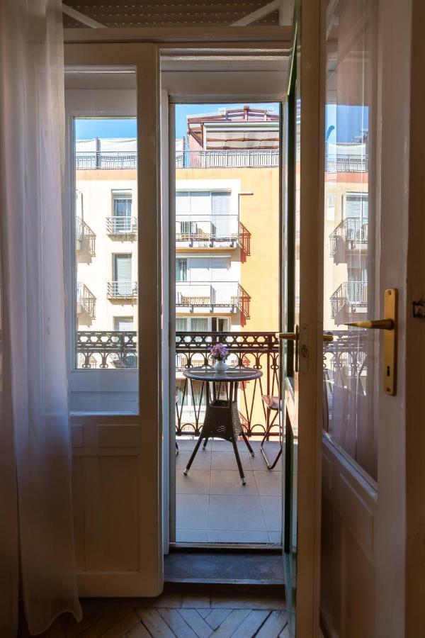 Garys Bright And Spacious Two Bedroom Flat Near Danube Boedapest Buitenkant foto