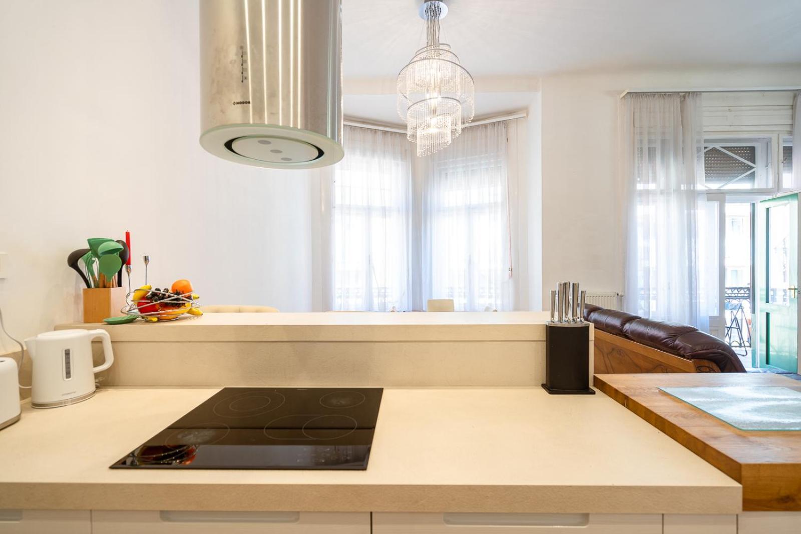Garys Bright And Spacious Two Bedroom Flat Near Danube Boedapest Buitenkant foto