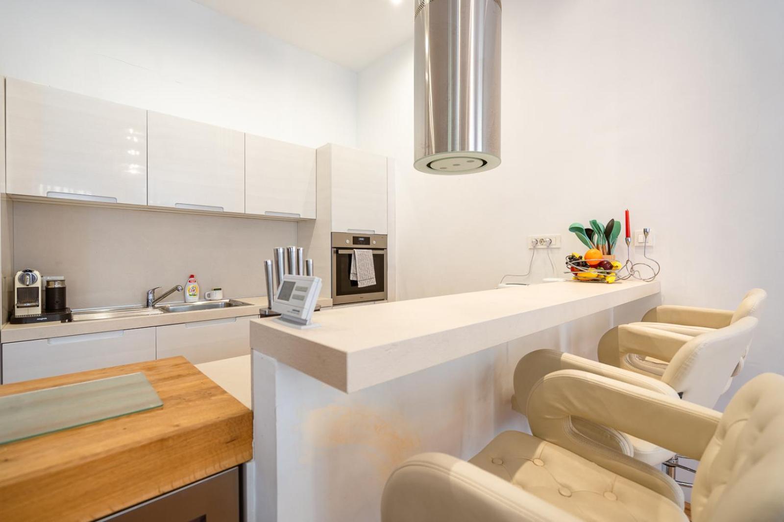 Garys Bright And Spacious Two Bedroom Flat Near Danube Boedapest Buitenkant foto
